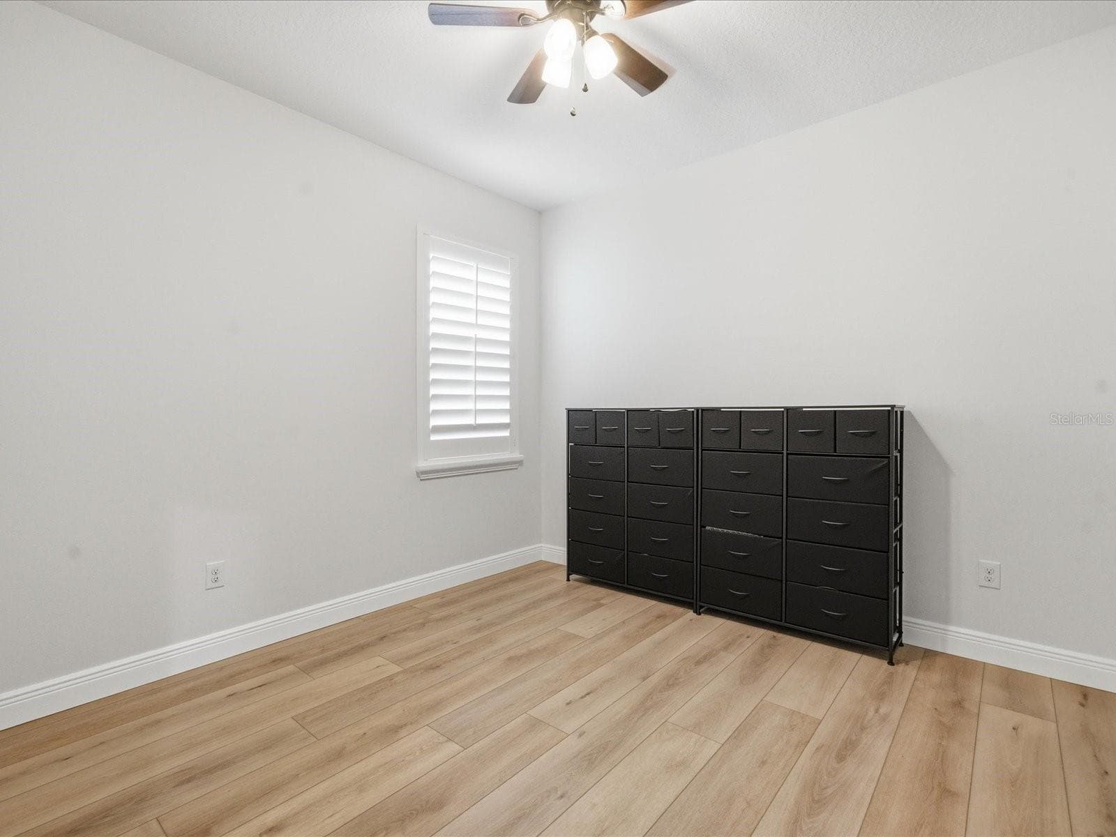 Single Family Residence at 17735 BRIGHT WHEAT DR, LITHIA, photo 34 of 49