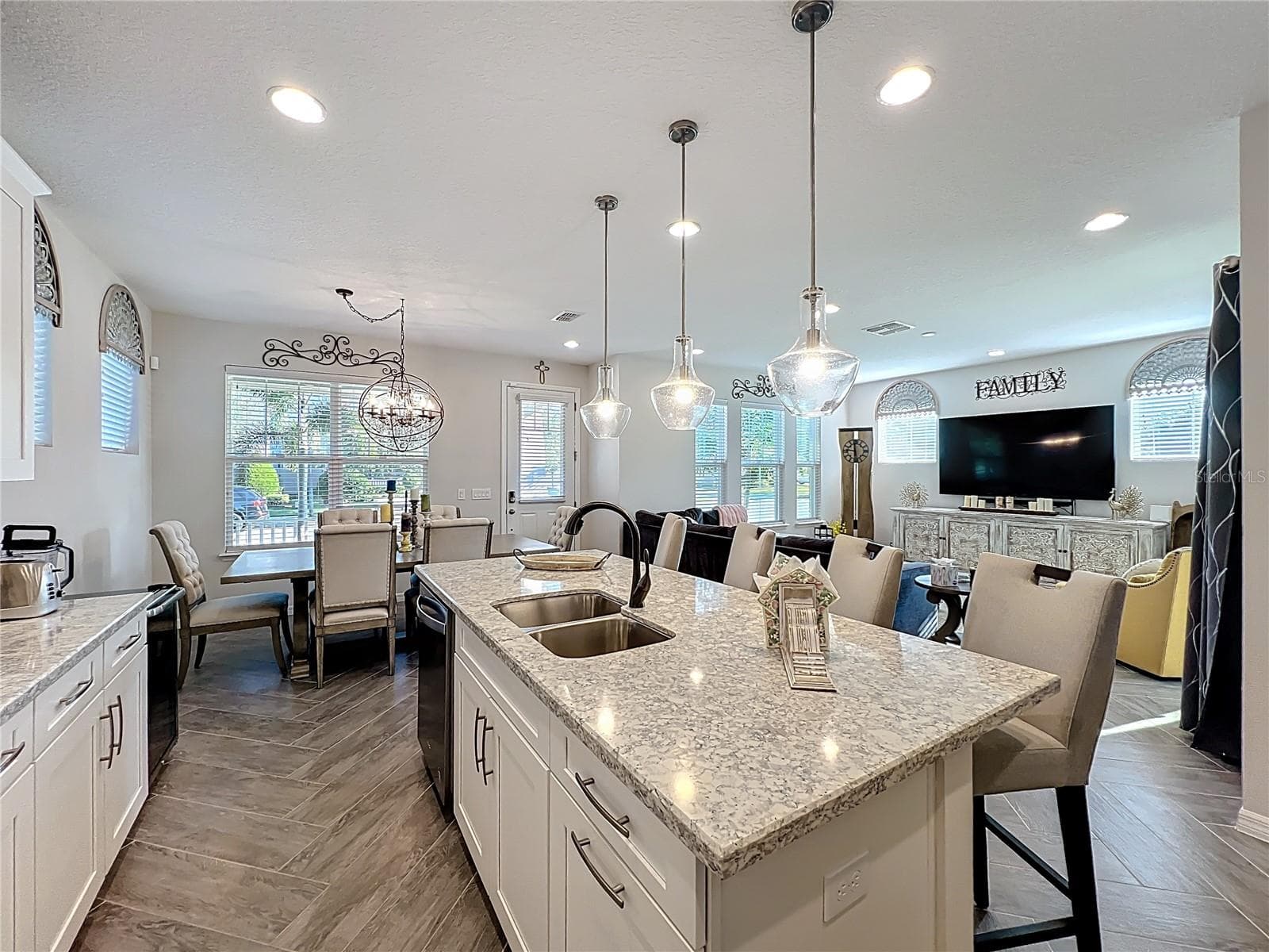 Single Family Residence at 16614 WINGSPREAD LOOP, WINTER GARDEN, photo 13 of 77