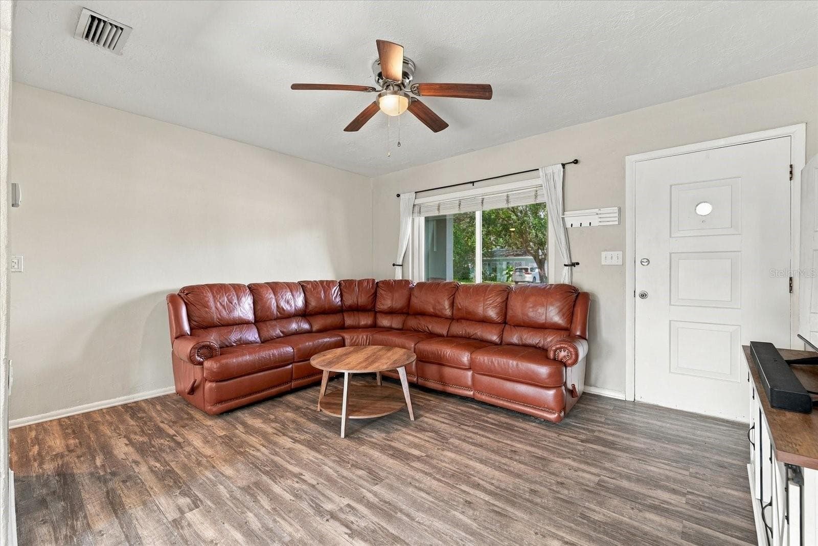 Living Room - 2225 CAPRI DR, CLEARWATER