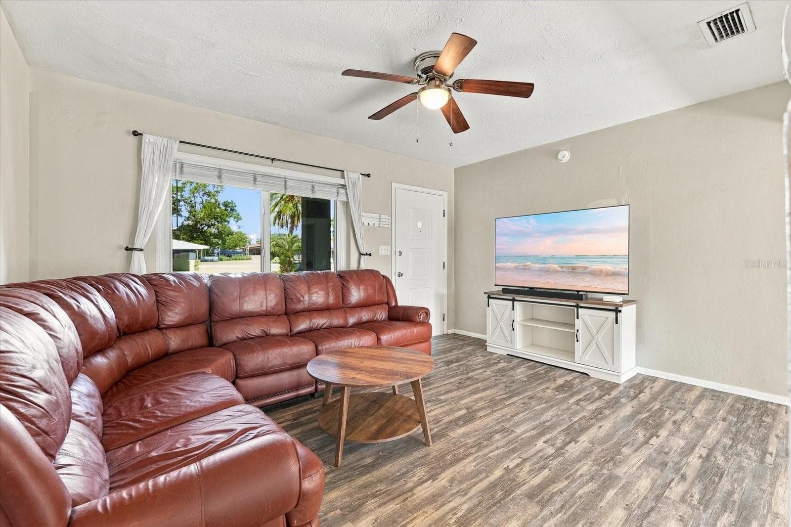 Living Room - 2225 CAPRI DR, CLEARWATER