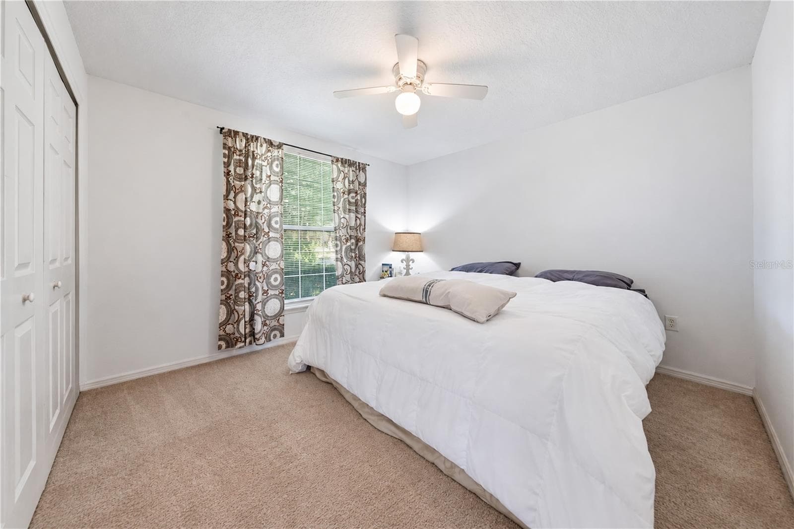 Guest Room - 1827 LAKE VILLA DR, TAVARES