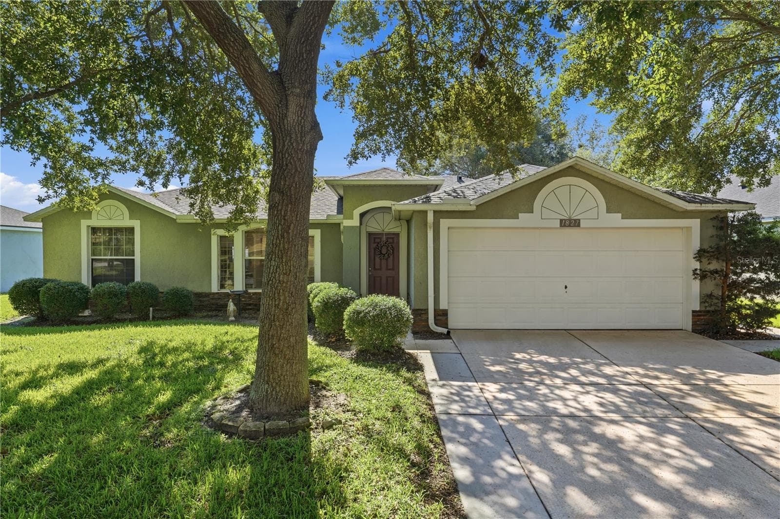Single Family Residence at 1827 LAKE VILLA DR, TAVARES, photo 33 of 53