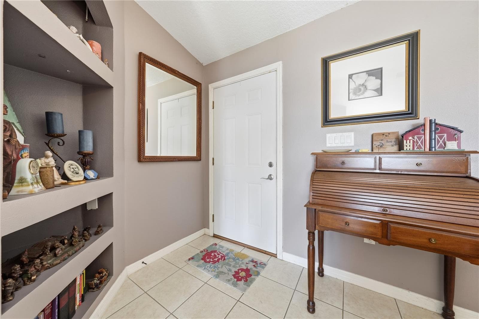 Looking back at front door - 1827 LAKE VILLA DR, TAVARES