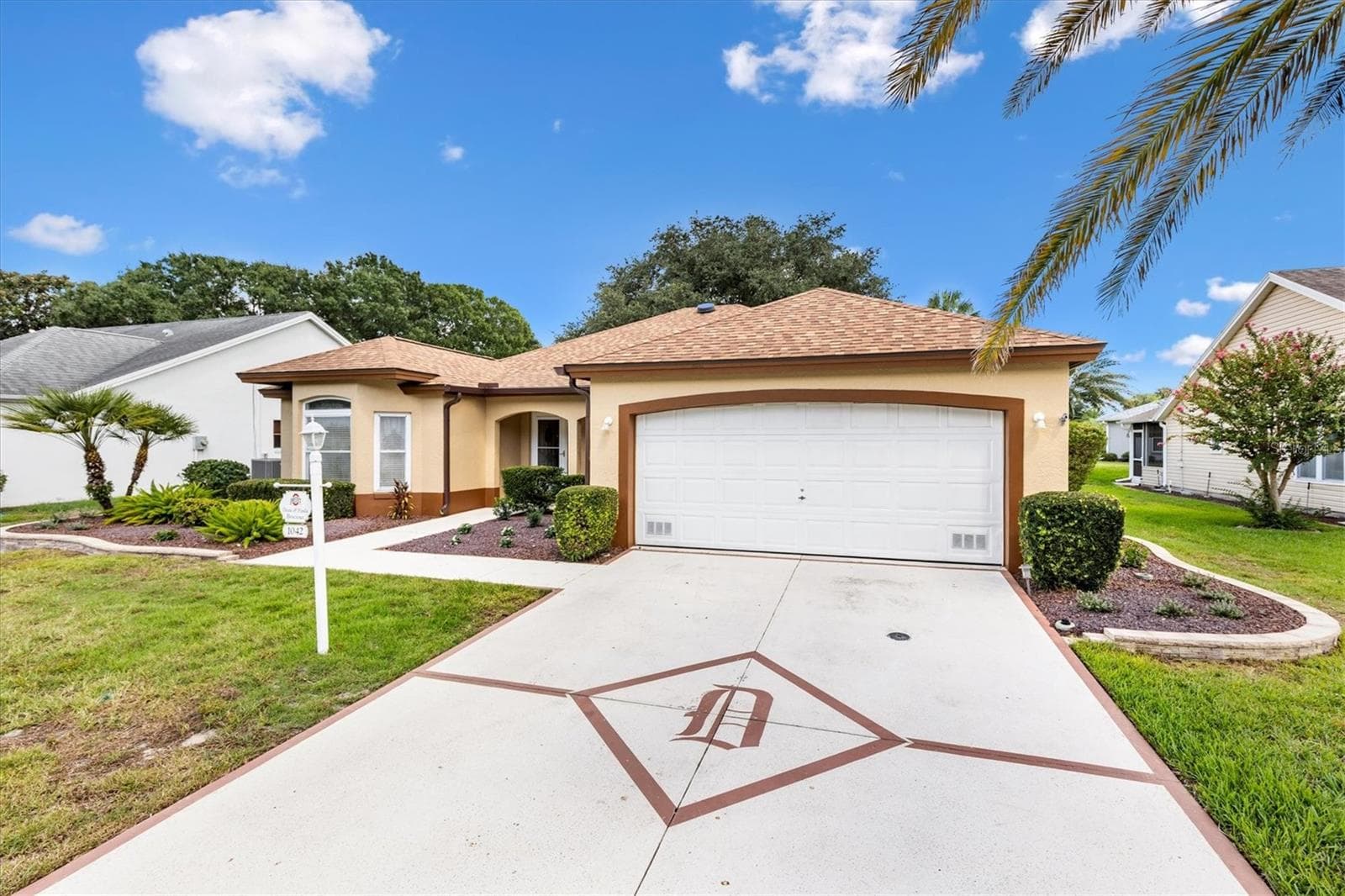 Single Family Residence at 1042 SOLEDAD WAY, THE VILLAGES, photo 8 of 43