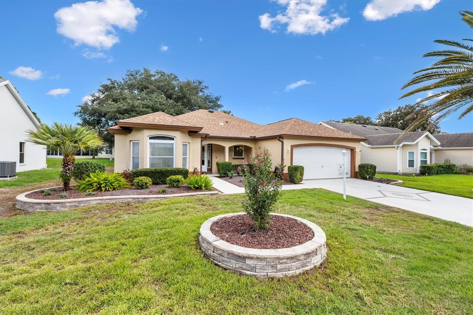 Single Family Residence at 1042 SOLEDAD WAY, THE VILLAGES, photo 9 of 43
