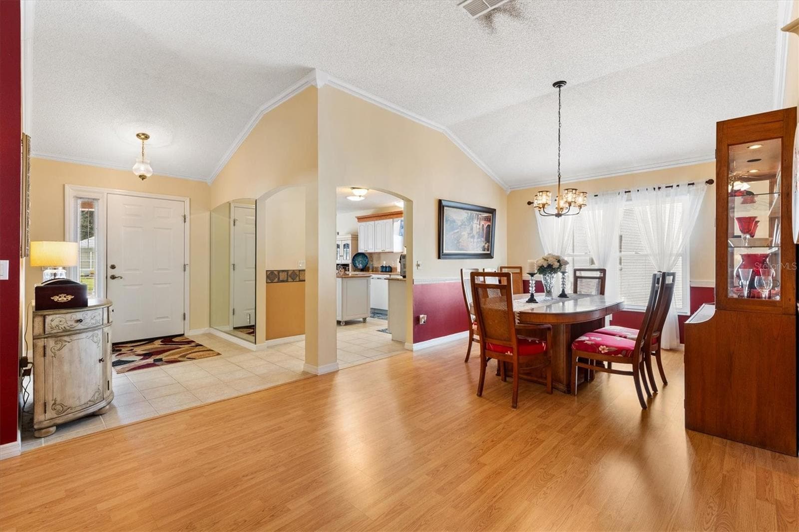 Single Family Residence at 1042 SOLEDAD WAY, THE VILLAGES, photo 15 of 43