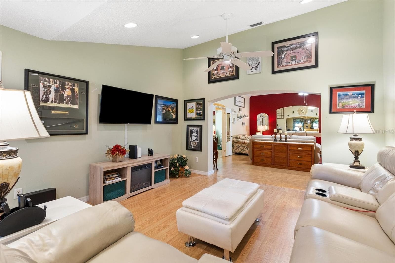 Single Family Residence at 1042 SOLEDAD WAY, THE VILLAGES, photo 20 of 43