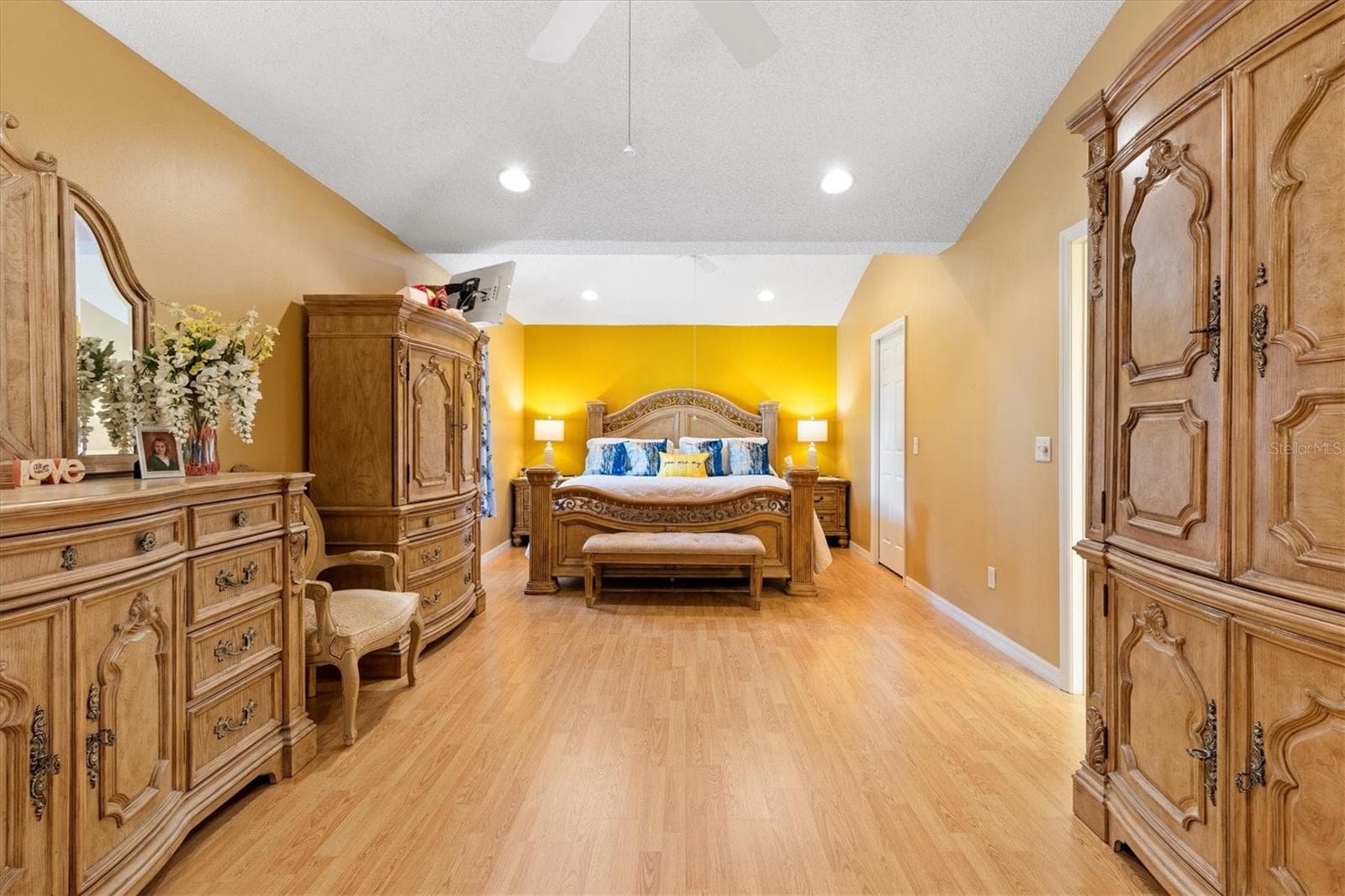 Single Family Residence at 1042 SOLEDAD WAY, THE VILLAGES, photo 22 of 43