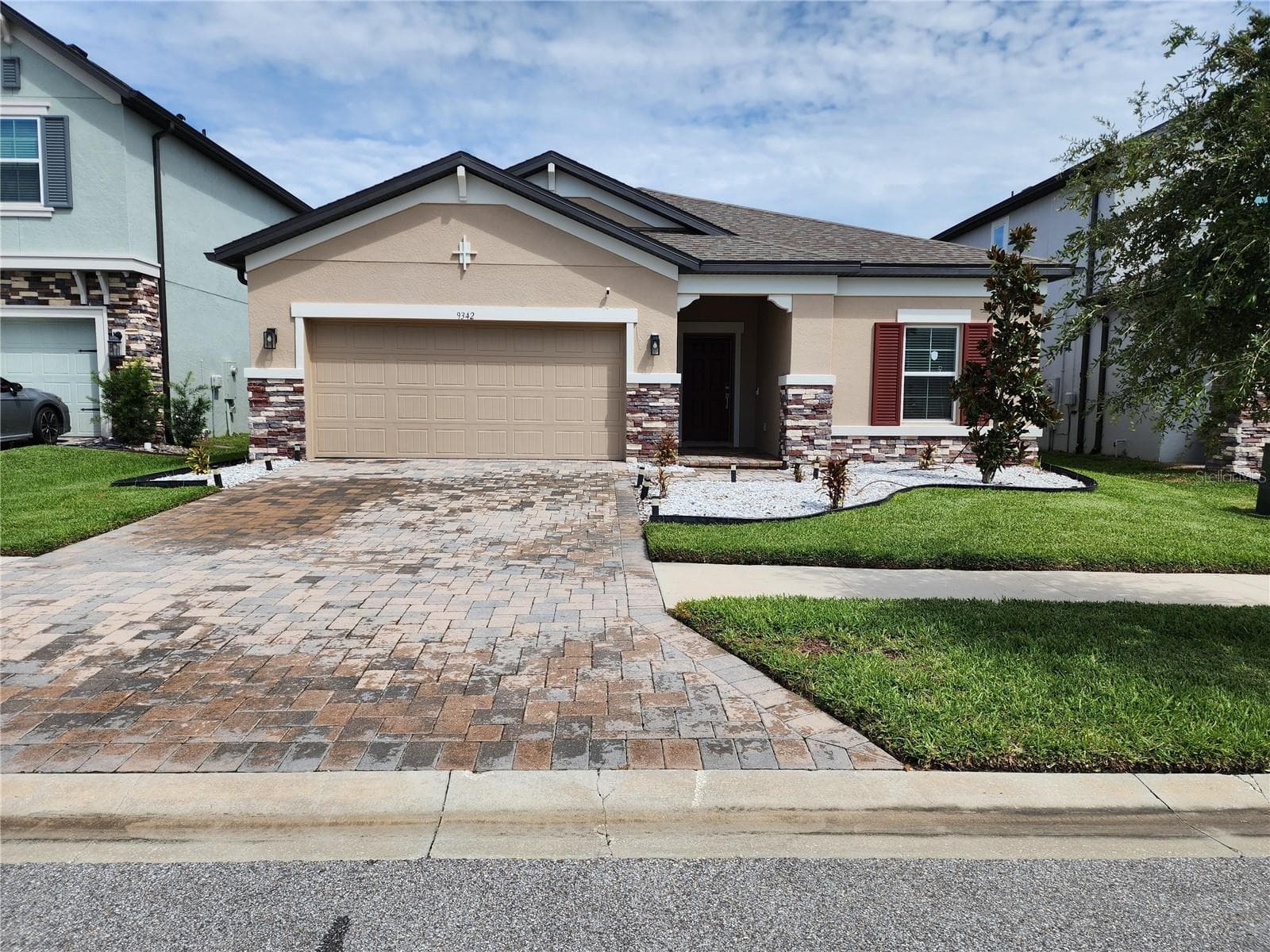 Single Family Residence at 9342 CRESCENT RAY DR, WESLEY CHAPEL, photo 3 of 54
