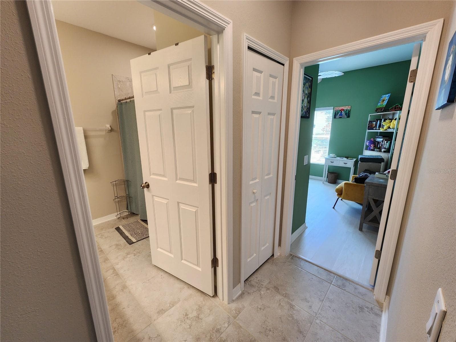 Single Family Residence at 9342 CRESCENT RAY DR, WESLEY CHAPEL, photo 8 of 54