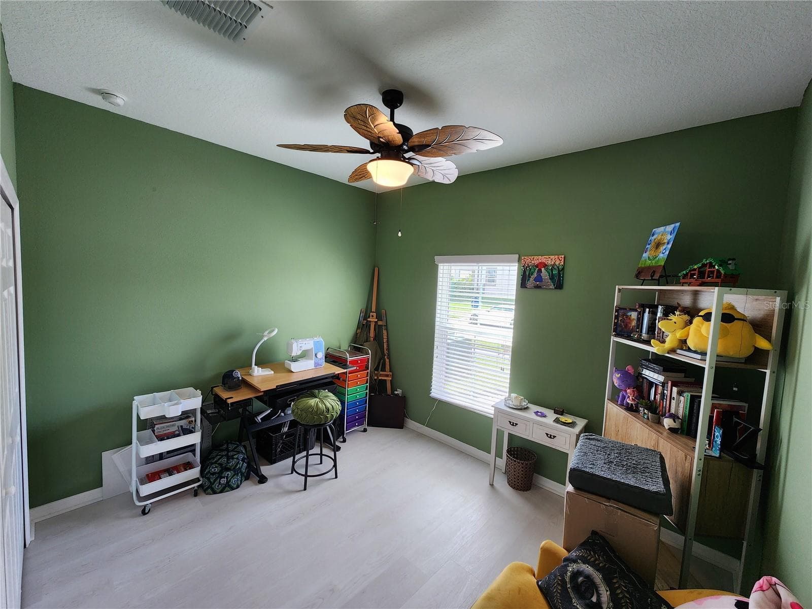 Single Family Residence at 9342 CRESCENT RAY DR, WESLEY CHAPEL, photo 9 of 54