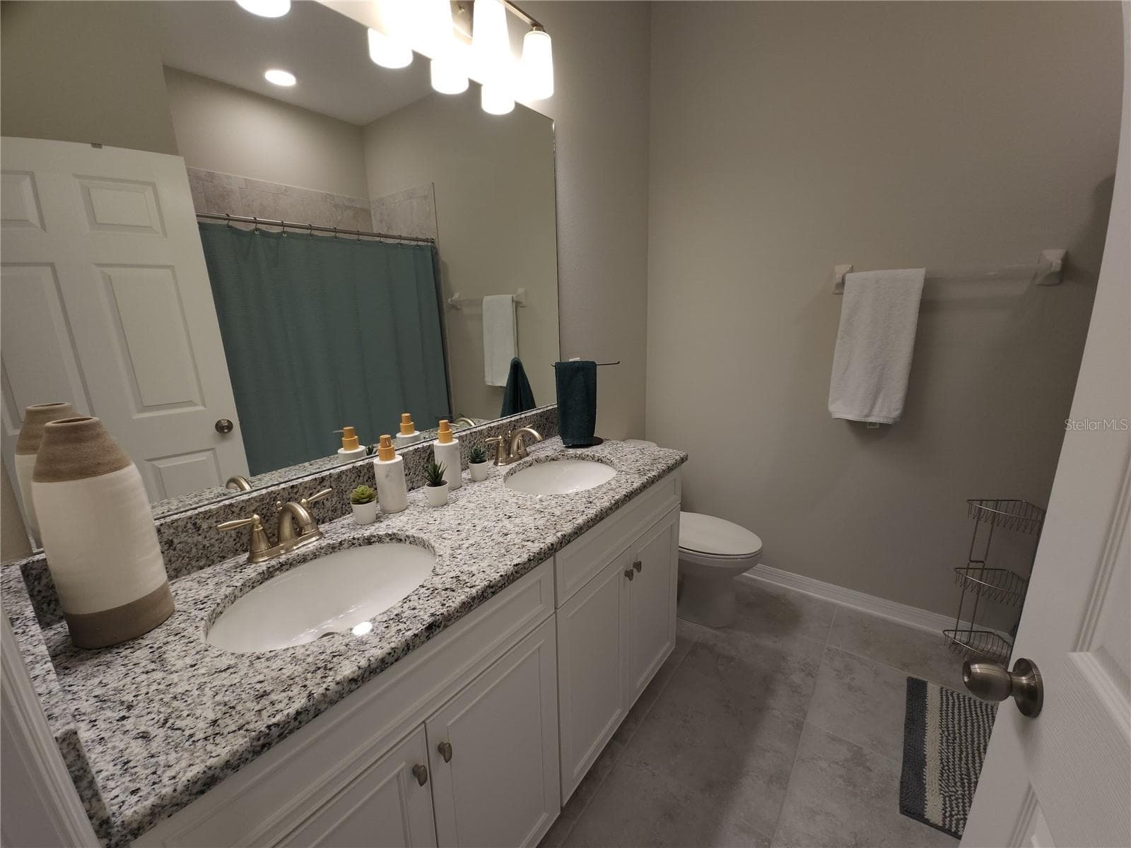Single Family Residence at 9342 CRESCENT RAY DR, WESLEY CHAPEL, photo 11 of 54
