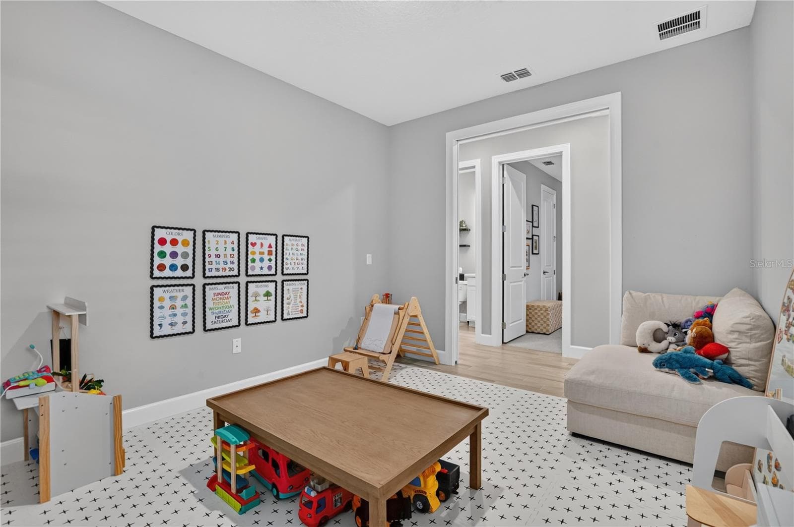 Flex Room - 5270 SAVINO CIR, PALMETTO