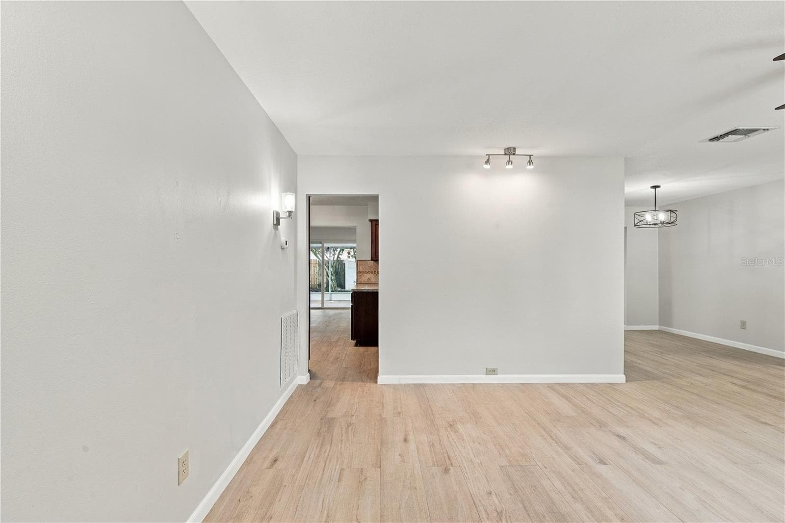 Single Family Residence at 705 LEEWARD WAY, PALM HARBOR, photo 21 of 53