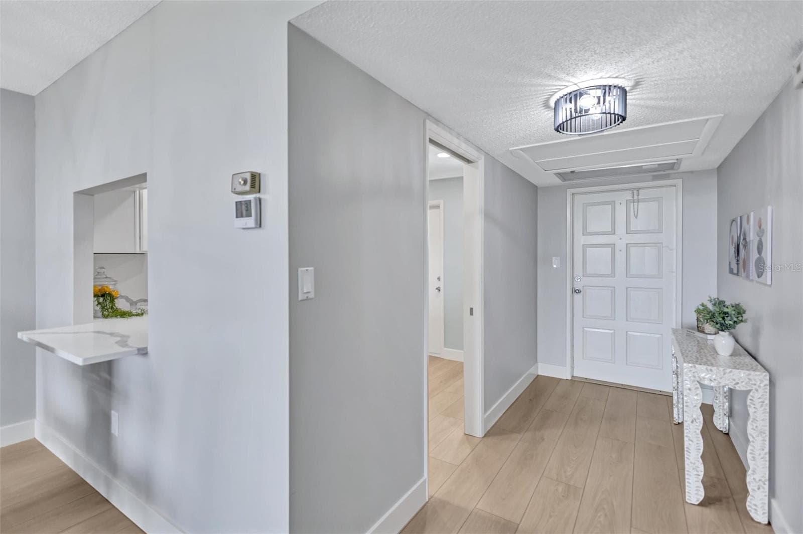 Condominium at 7461 W COUNTRY CLUB DR N #408, SARASOTA, photo 10 of 73