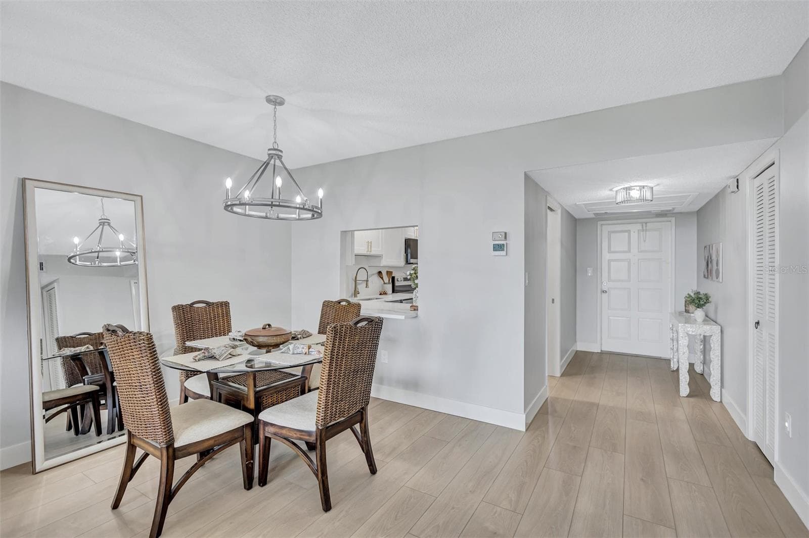 Condominium at 7461 W COUNTRY CLUB DR N #408, SARASOTA, photo 13 of 73
