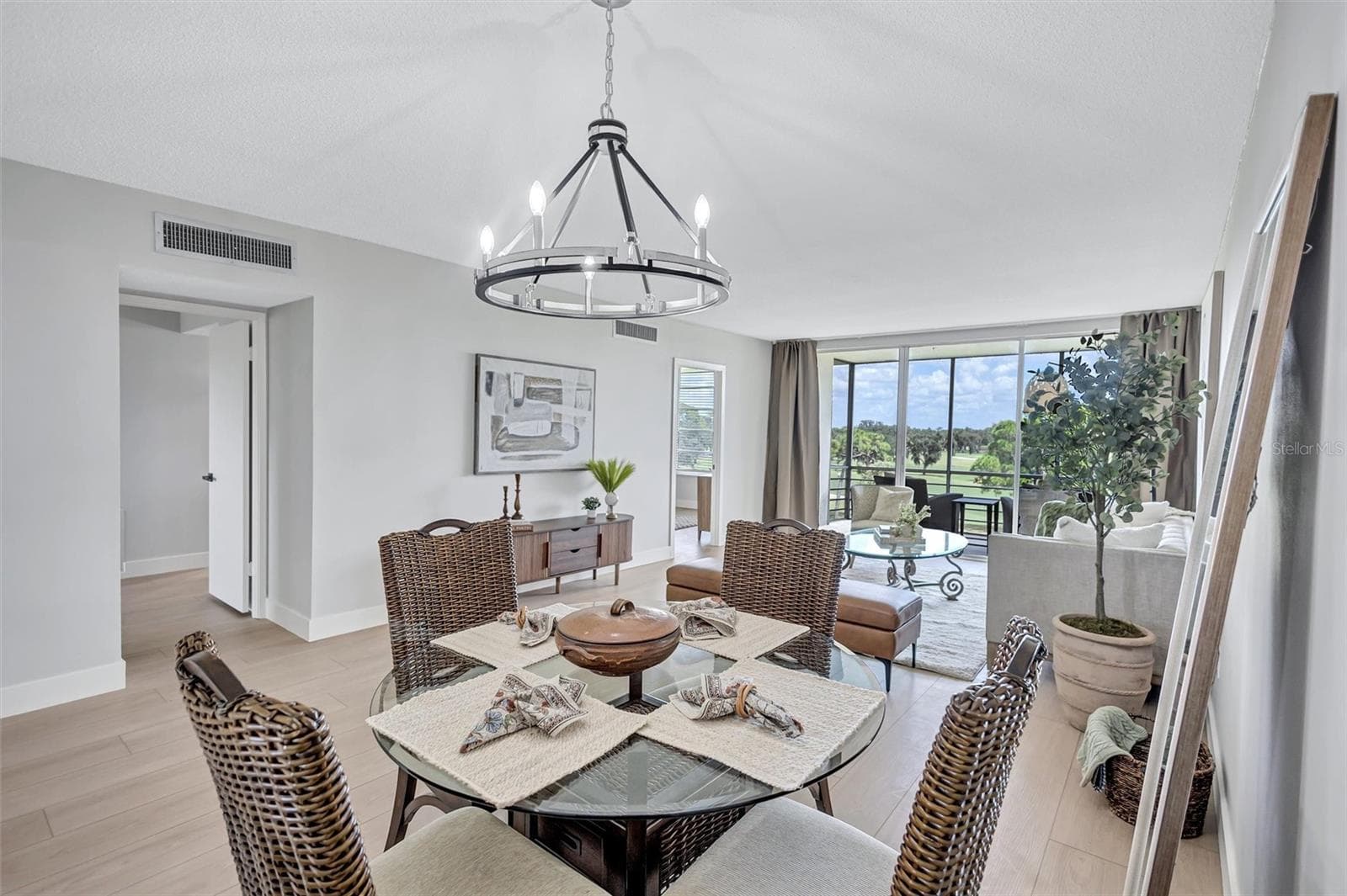 Condominium at 7461 W COUNTRY CLUB DR N #408, SARASOTA, photo 17 of 73