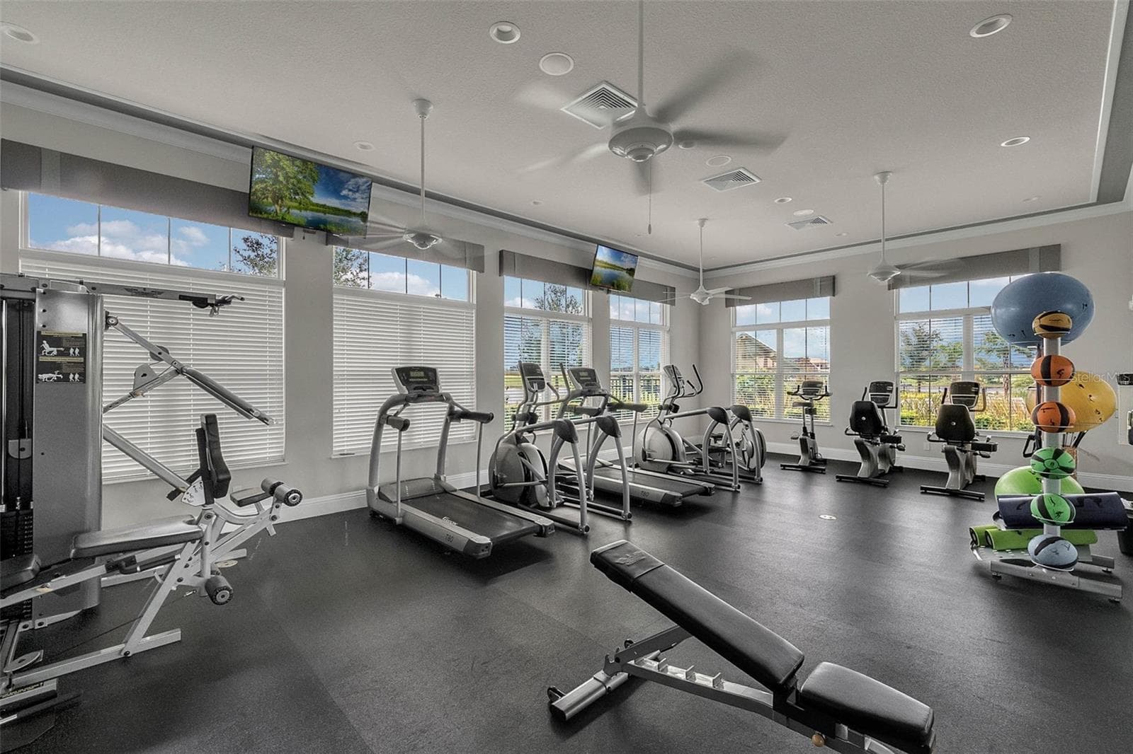 Single Family Residence at 8819 SONOMA COAST DR, WINTER GARDEN, photo 55 of 95
