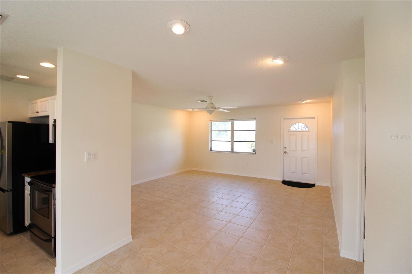 Single Family Residence at 3024 AMANDA ST, PUNTA GORDA, photo 3 of 38