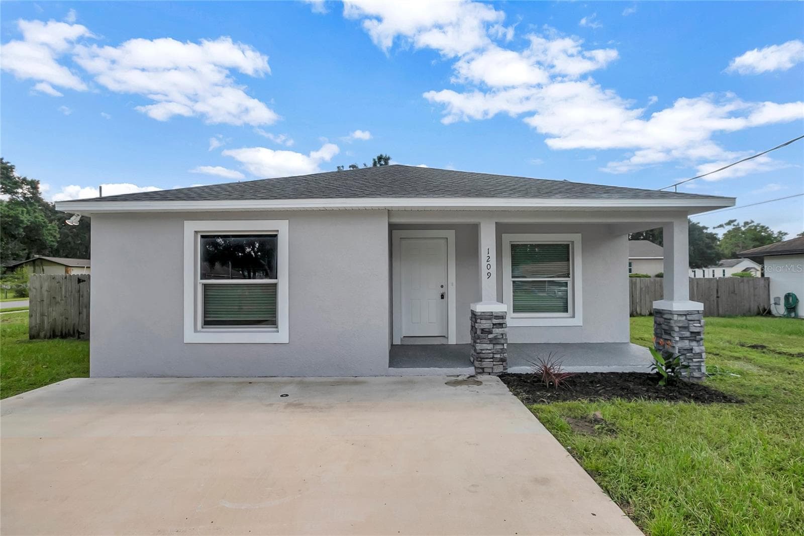 Single Family Residence at 1209 E OHIO ST, PLANT CITY, photo 5 of 35