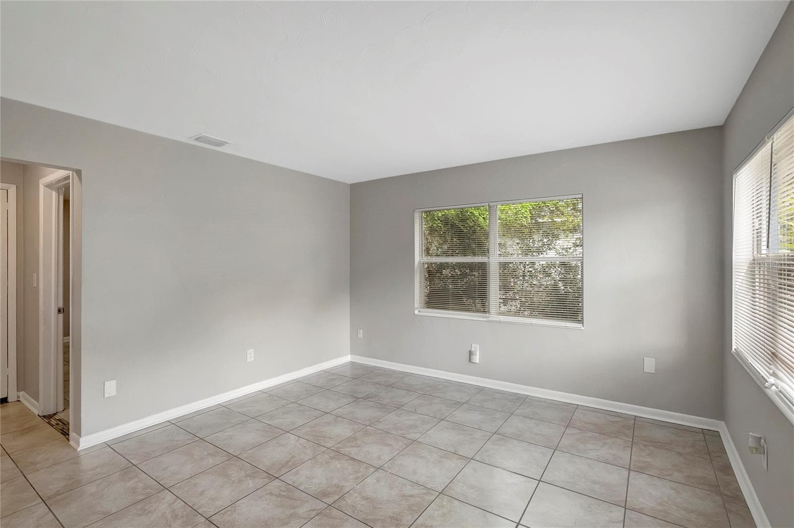 Single Family Residence at 1212 E 33RD AVE, TAMPA, photo 7 of 22