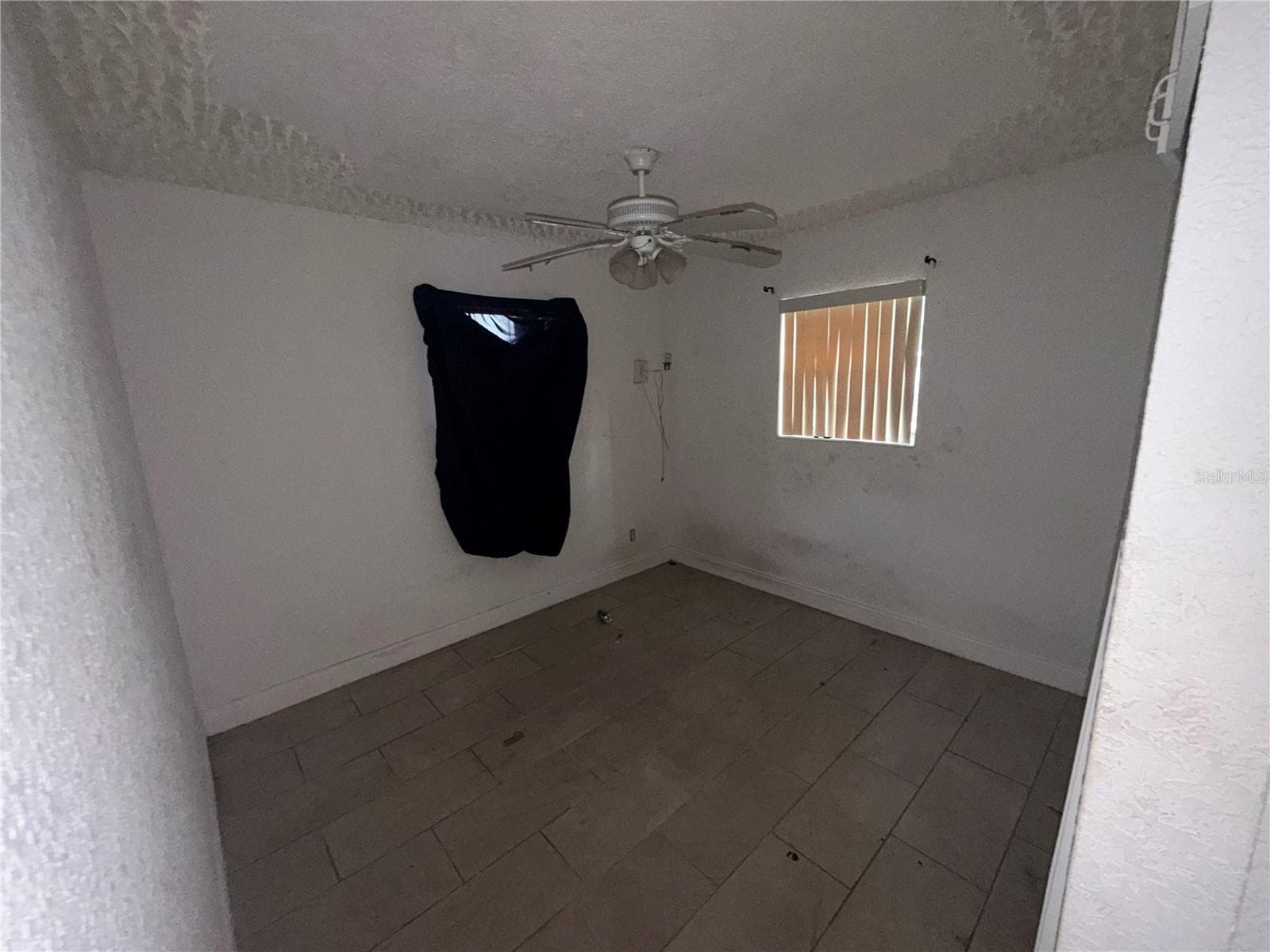 Single Family Residence at 4605 SW 32ND DR, WEST PARK, photo 14 of 31