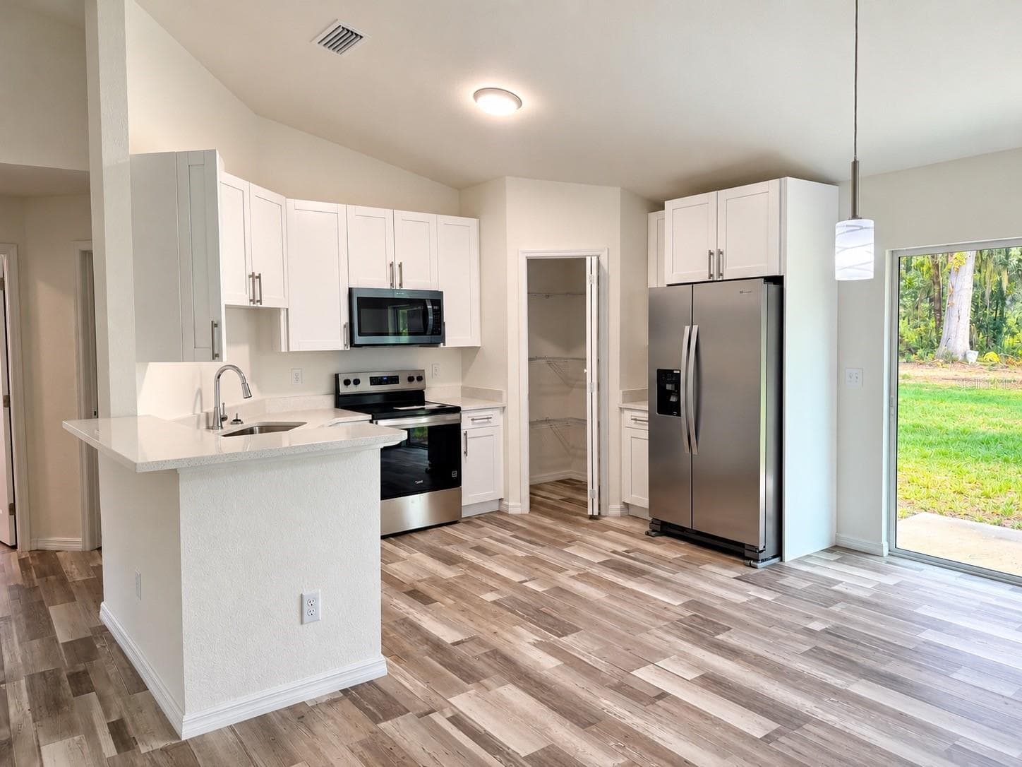 Single Family Residence at 2859 SE 140TH PL, SUMMERFIELD, photo 5 of 20
