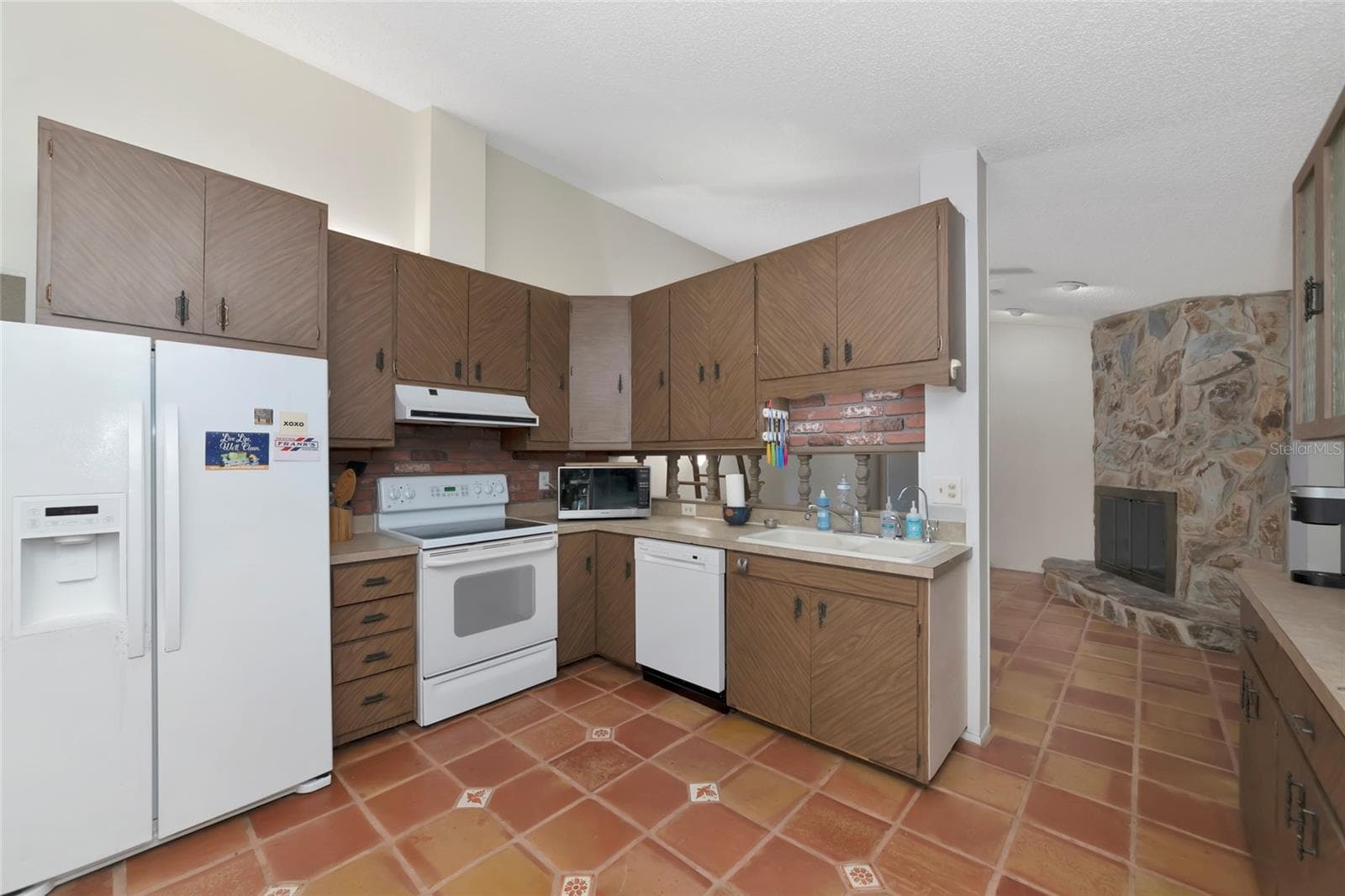 Single Family Residence at 1351 MUSTANG ST, NOKOMIS, photo 9 of 70