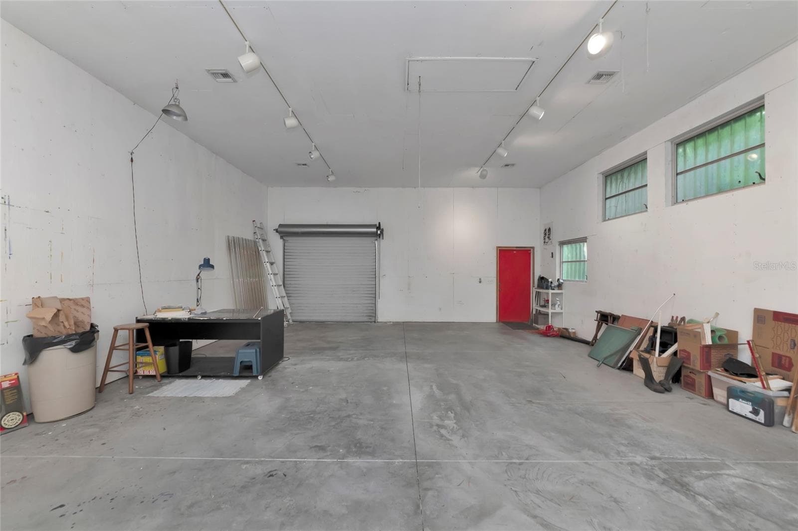 Inside 1000 sq.ft. workshop - 1351 MUSTANG ST, NOKOMIS