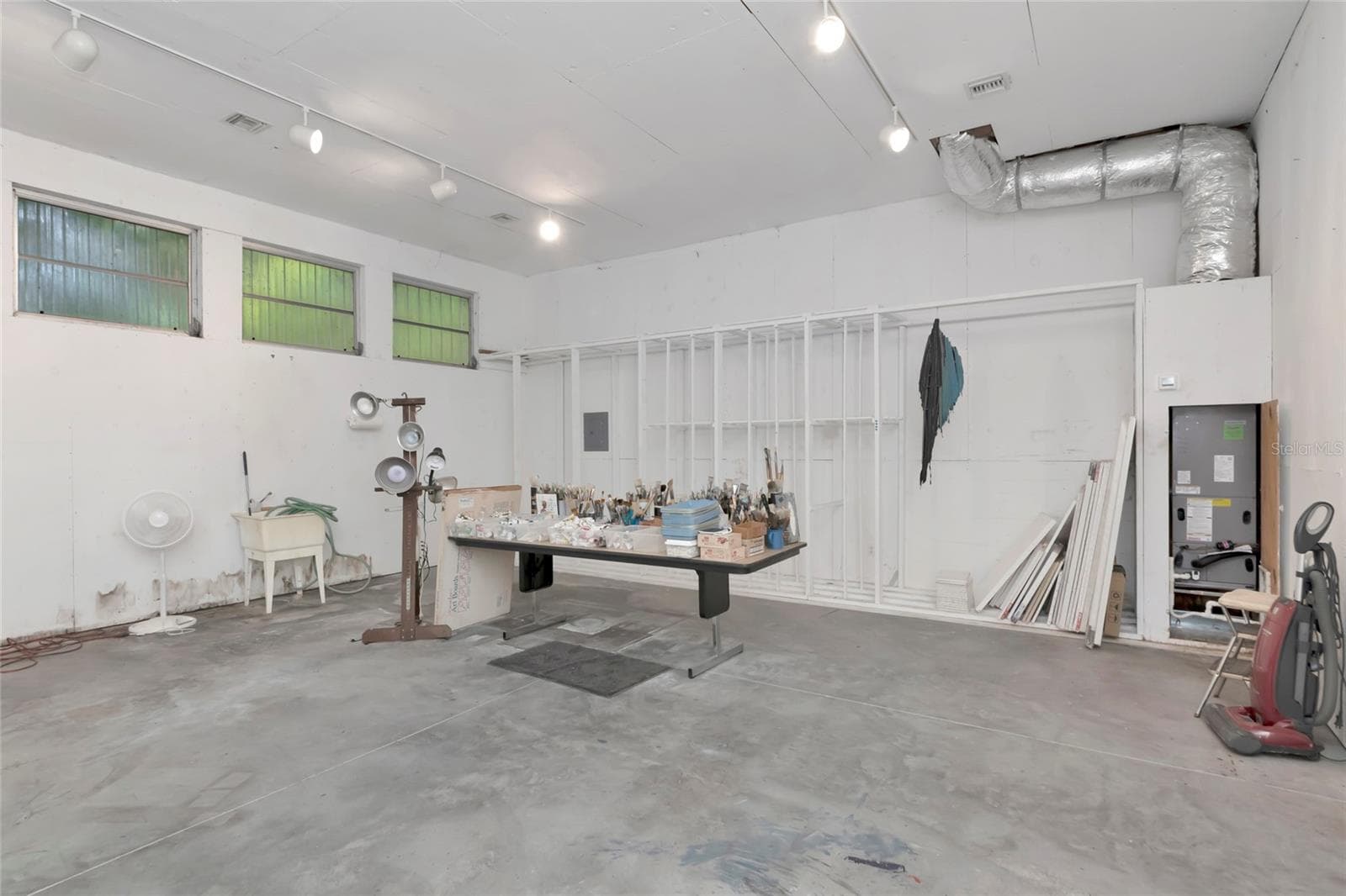 Inside 1000 sq.ft. workshop - 1351 MUSTANG ST, NOKOMIS