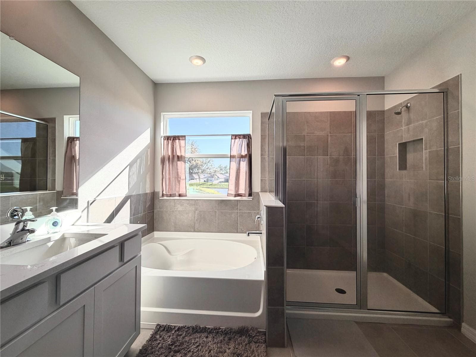 Single Family Residence at 11304 SPOONBILL FLOCK WAY, SAN ANTONIO, photo 32 of 65