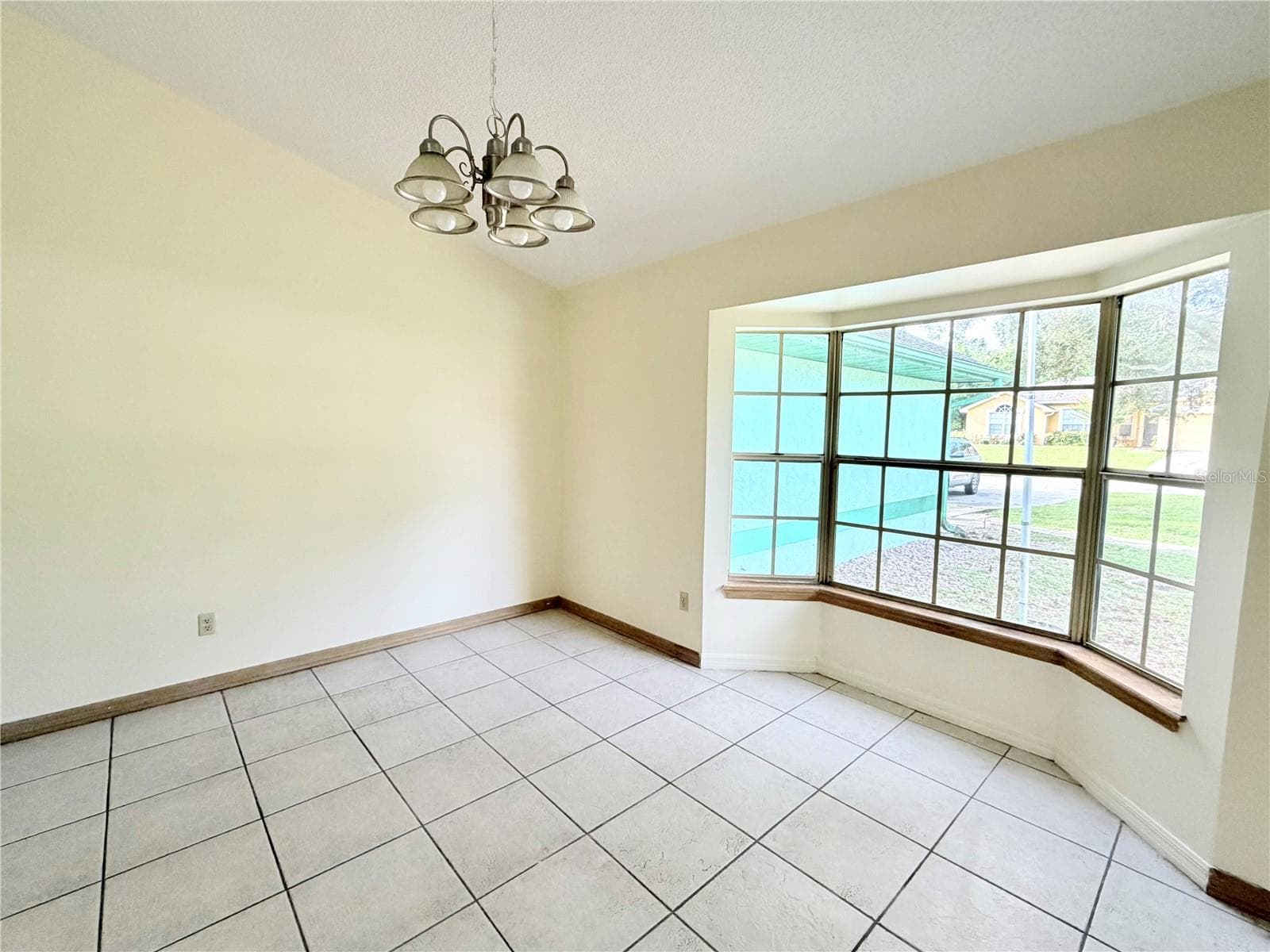Single Family Residence at 632 FOURWIND ST, DELTONA, photo 6 of 30