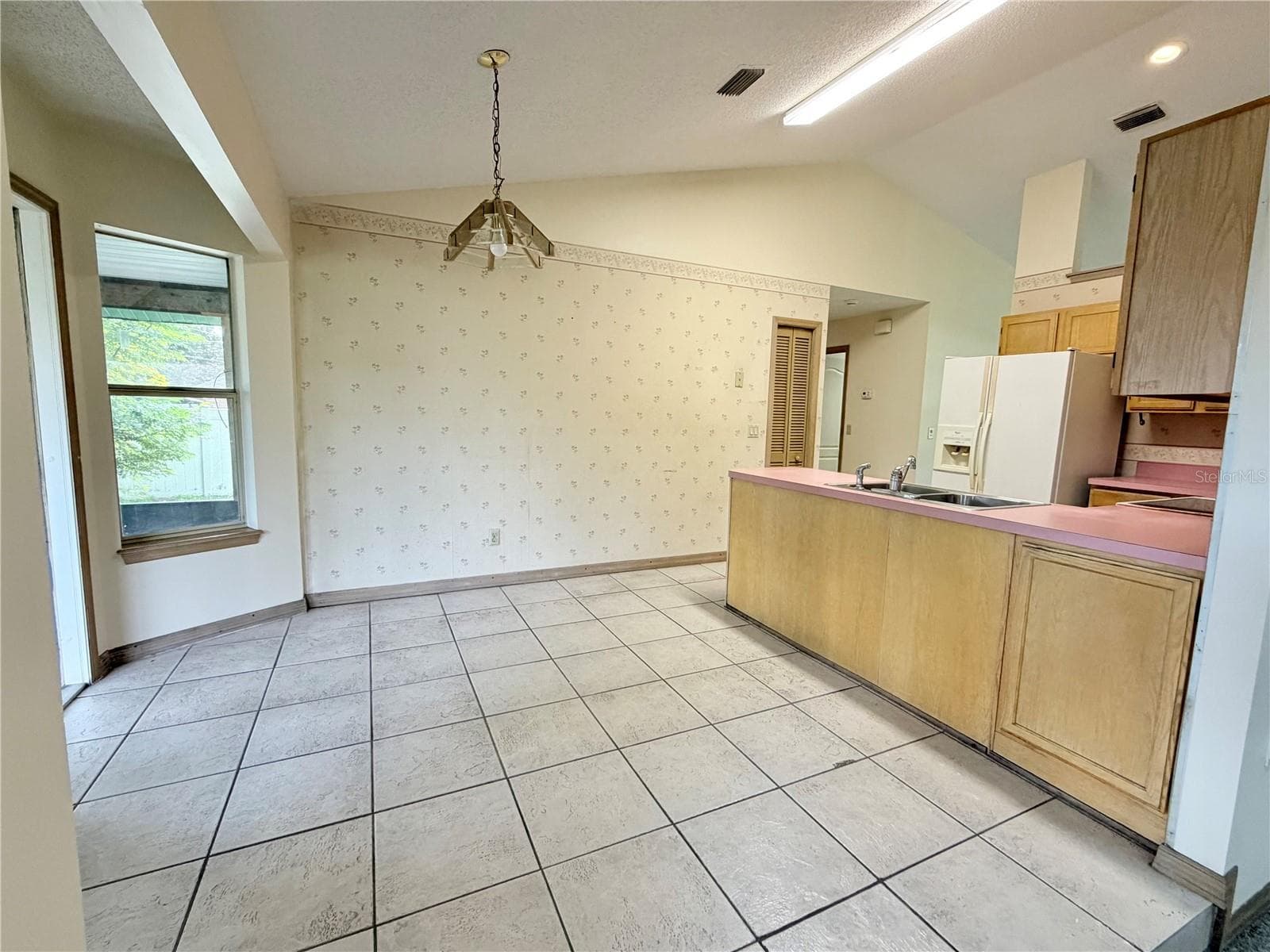 Single Family Residence at 632 FOURWIND ST, DELTONA, photo 11 of 30