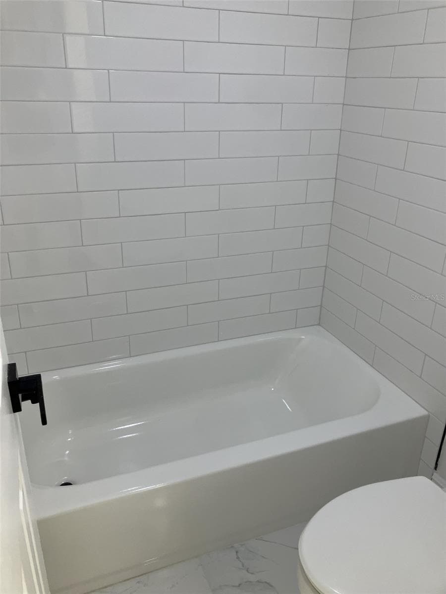 Hall Bath - 110 EVELYN CT, OLDSMAR