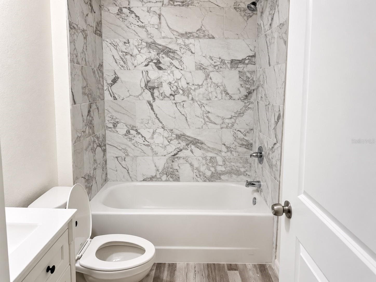 Guest Bathroom - 2859 SE 140TH PL, SUMMERFIELD