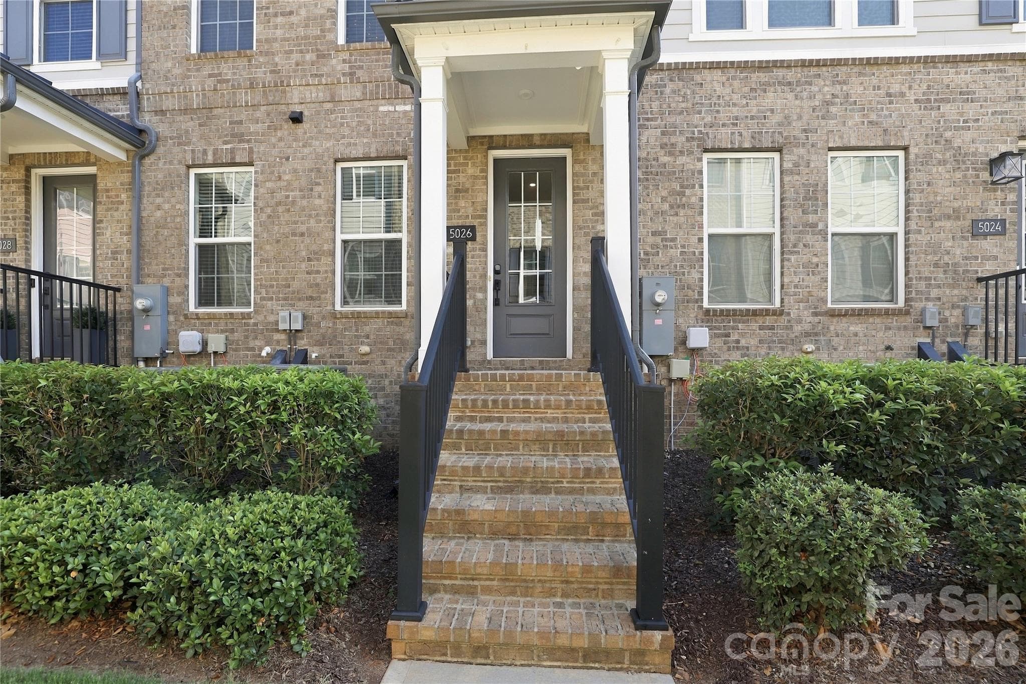 Townhouse at 5026 Harrowsmith Lane, Charlotte, photo 2 of 35