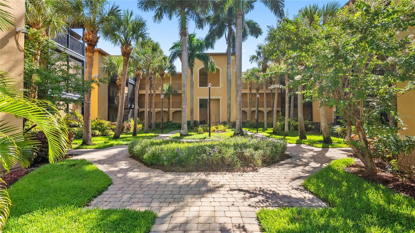 Condominium at 4333 BAYSIDE VILLAGE DR #320, TAMPA, photo 18 of 50