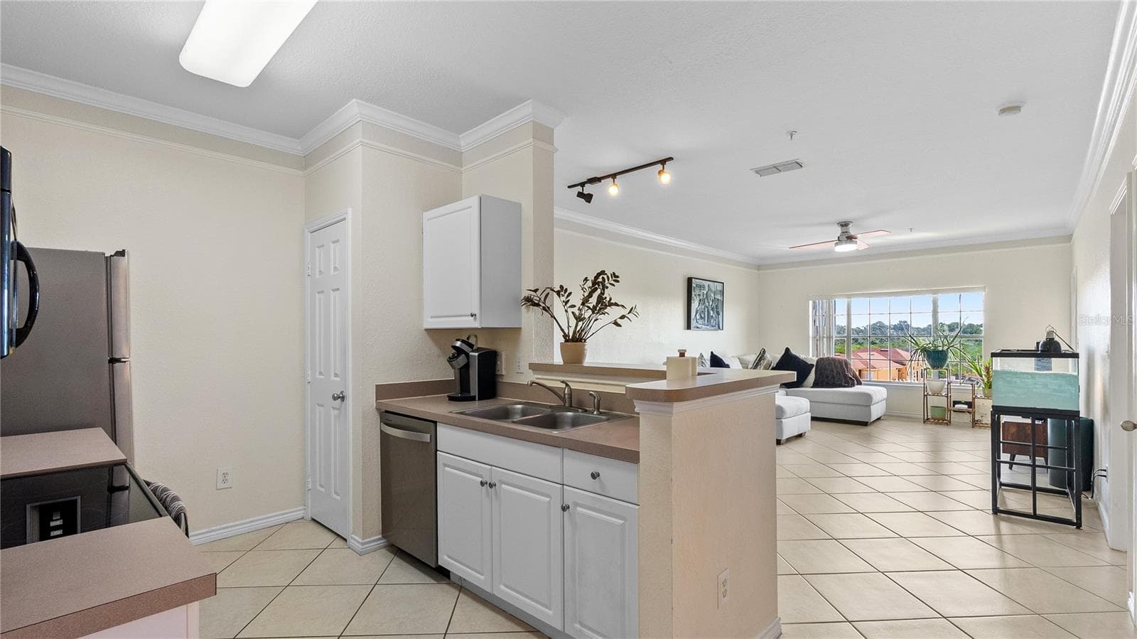 Condominium at 4333 BAYSIDE VILLAGE DR #320, TAMPA, photo 30 of 50