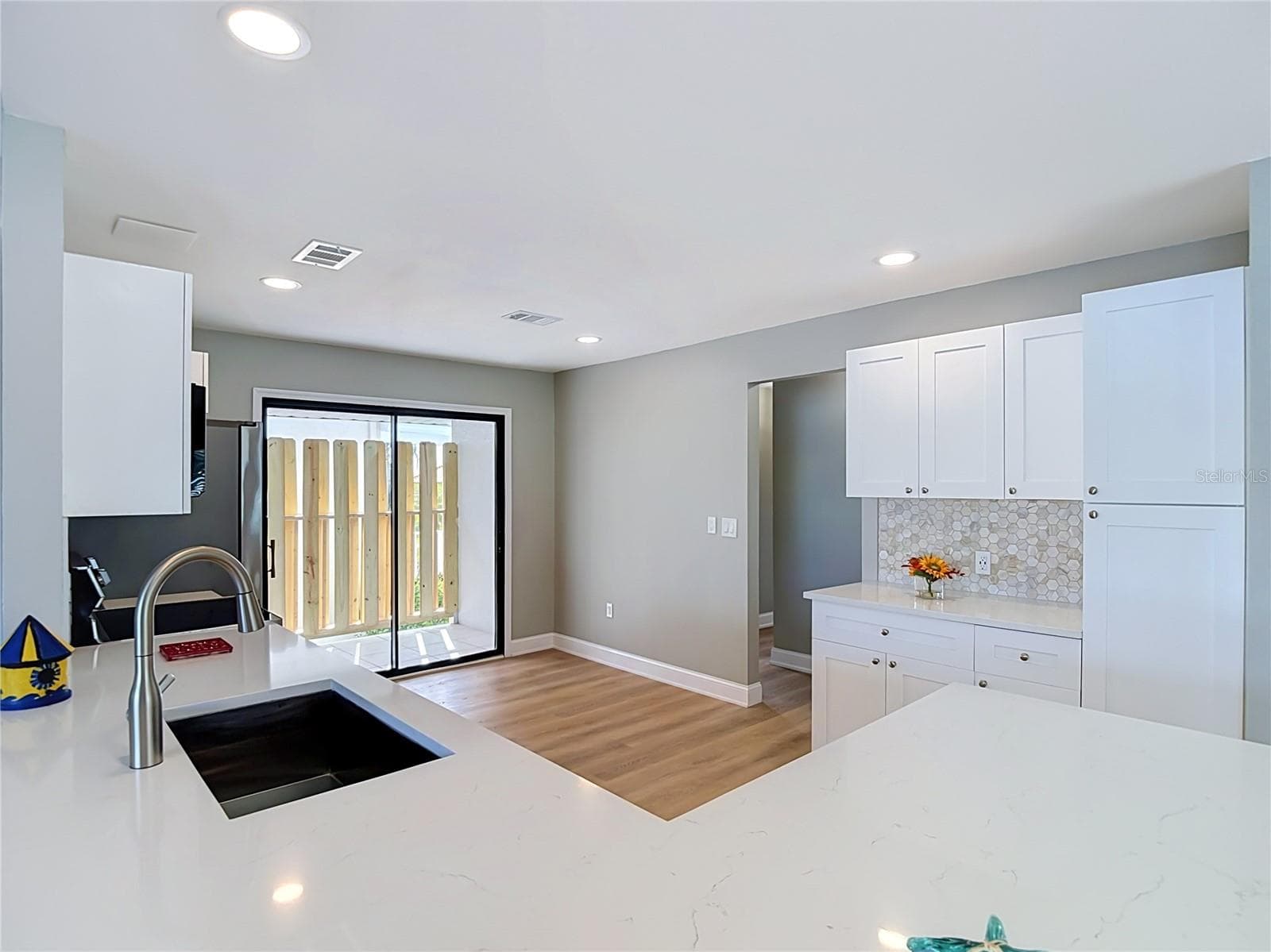 Single Family Residence at 5925 SEASIDE DR, NEW PORT RICHEY, photo 11 of 60