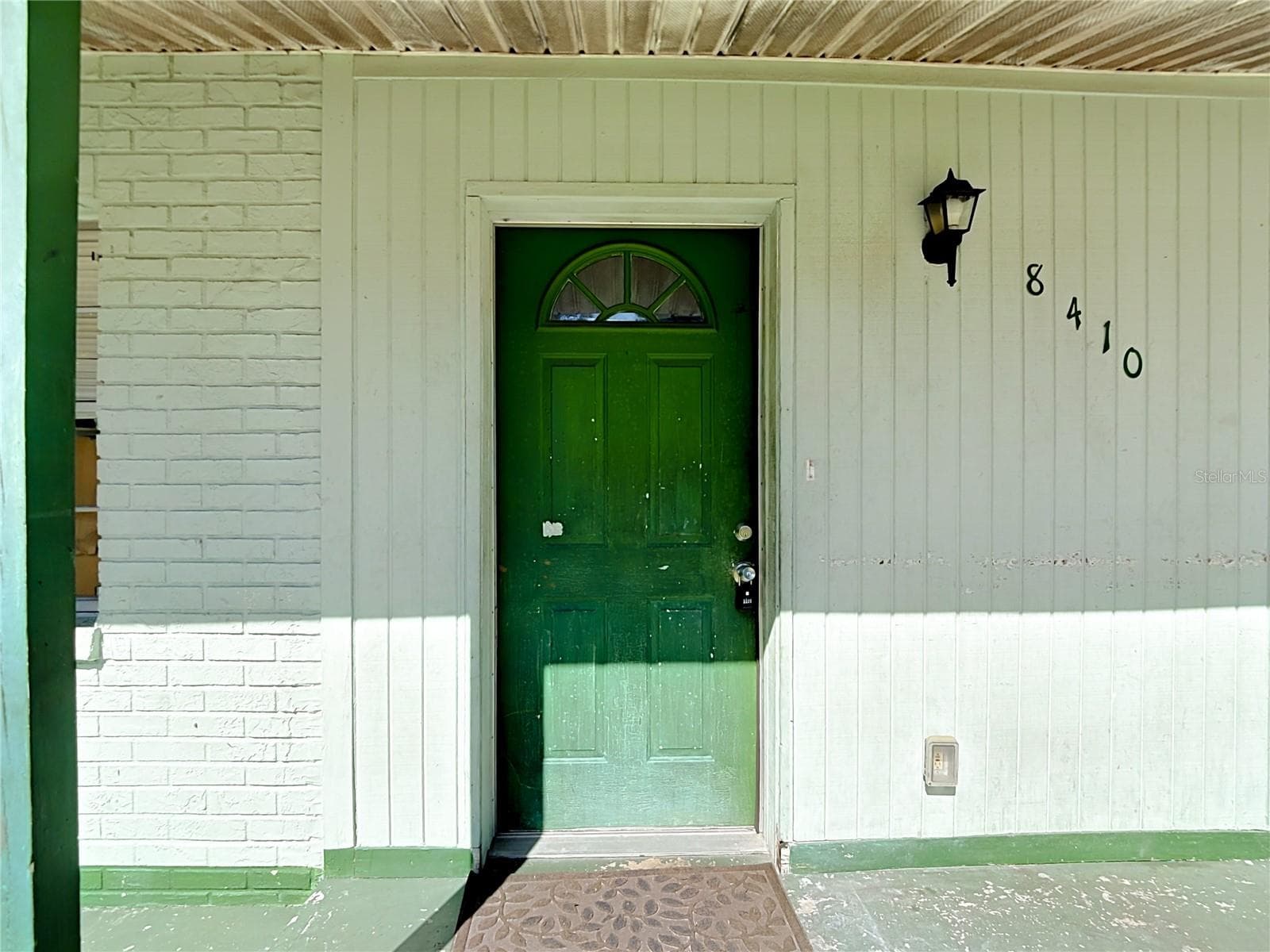 Single Family Residence at 8410 N SEMMES ST, TAMPA, photo 2 of 25
