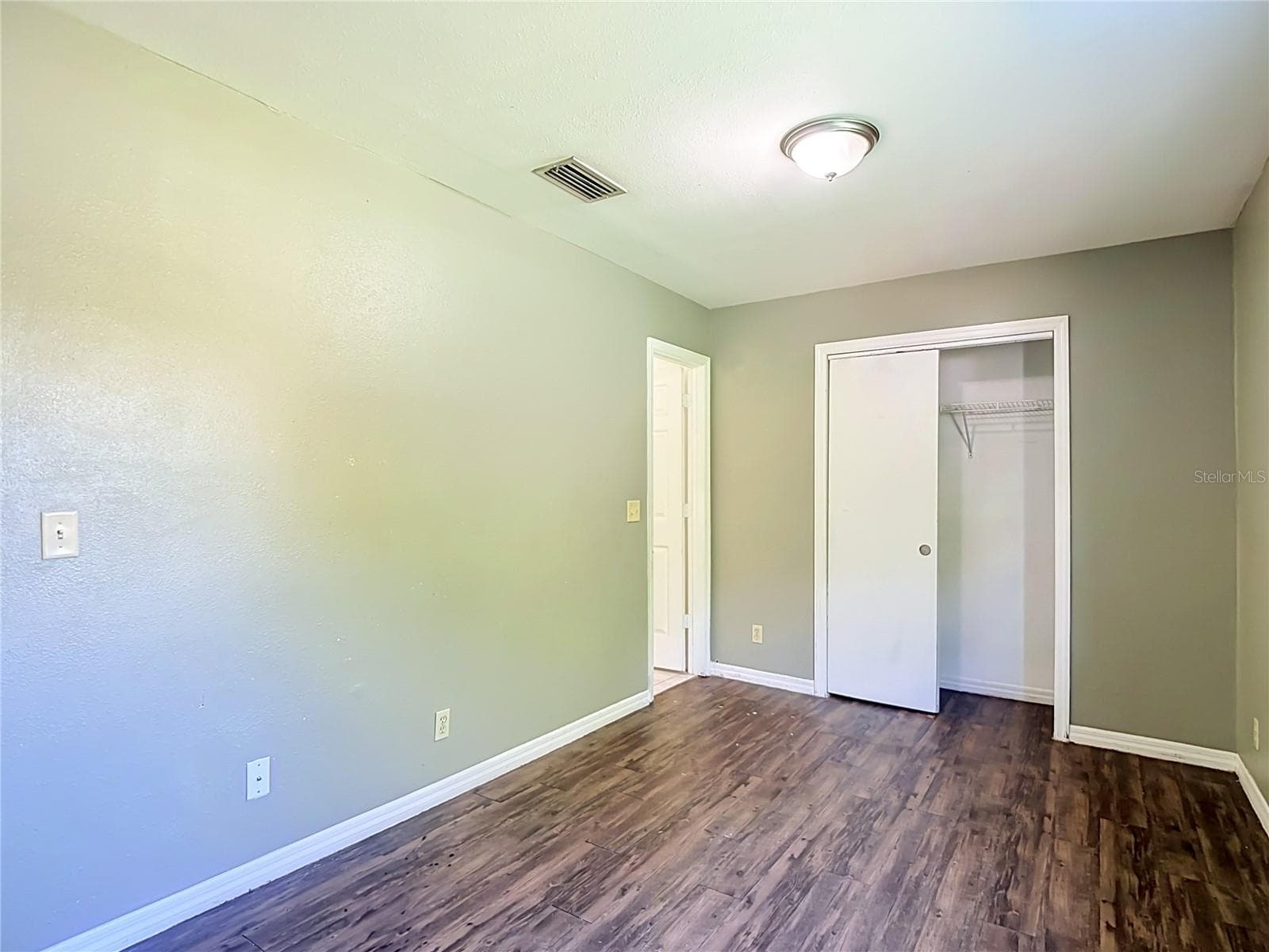 Single Family Residence at 8410 N SEMMES ST, TAMPA, photo 15 of 25