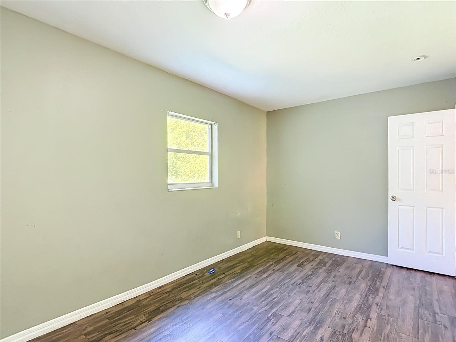 Single Family Residence at 8410 N SEMMES ST, TAMPA, photo 17 of 25