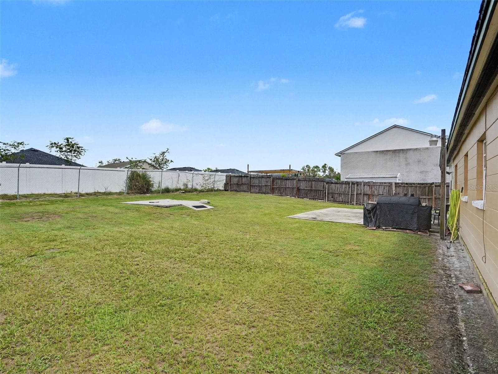 Single Family Residence at 322 NE 9TH ST, MULBERRY, photo 13 of 13