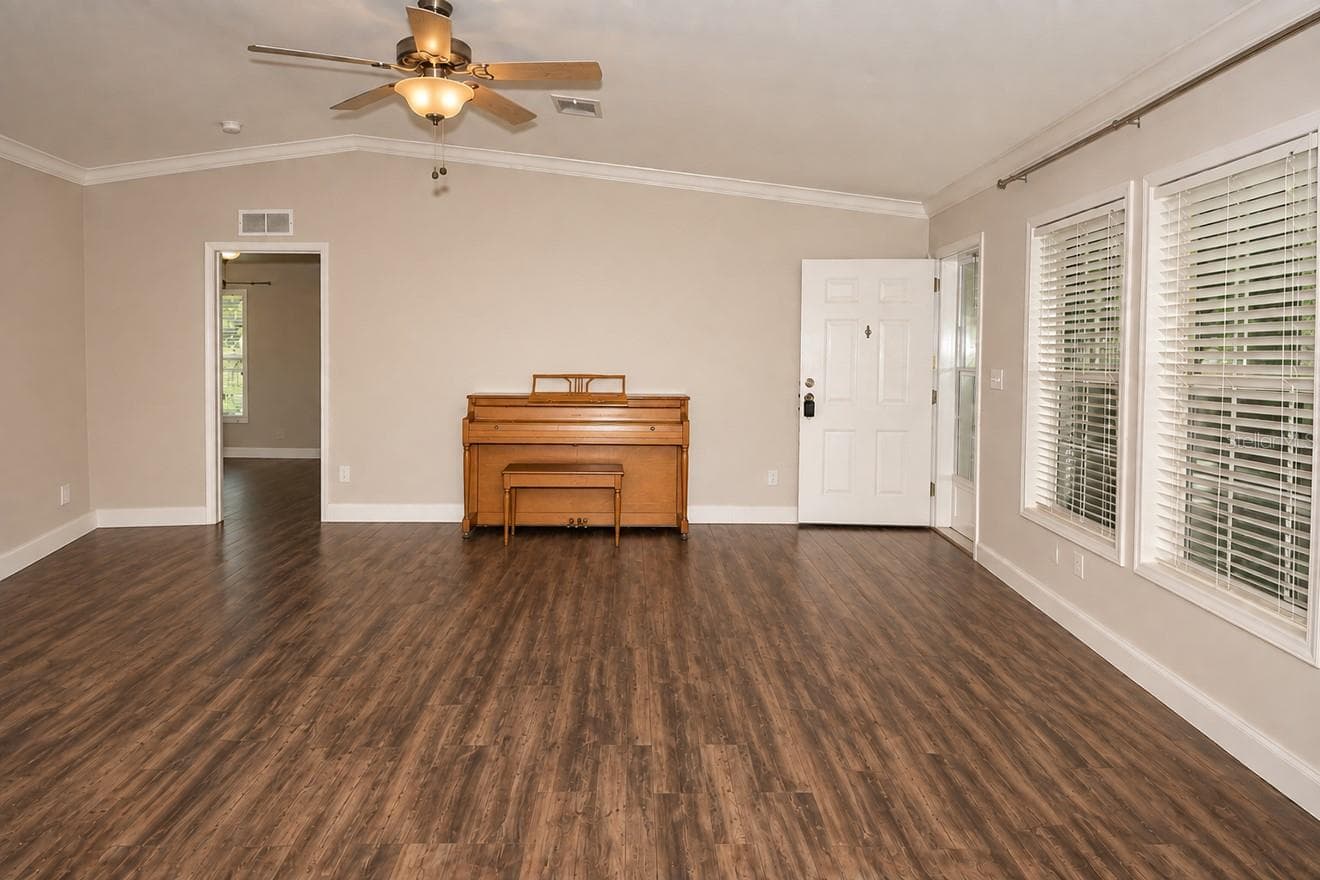 Manufactured Home at 9343 SCEPTER AVE, BROOKSVILLE, photo 9 of 44