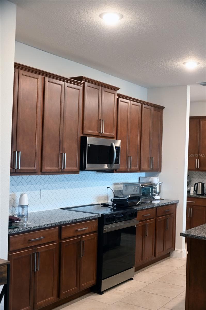 Kitchen - 4104 GOOSEBERRY TRL, KISSIMMEE