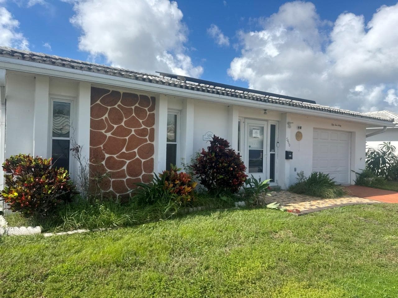 Villa at 5460 LEMON TREE LN N, PINELLAS PARK, photo 2 of 11