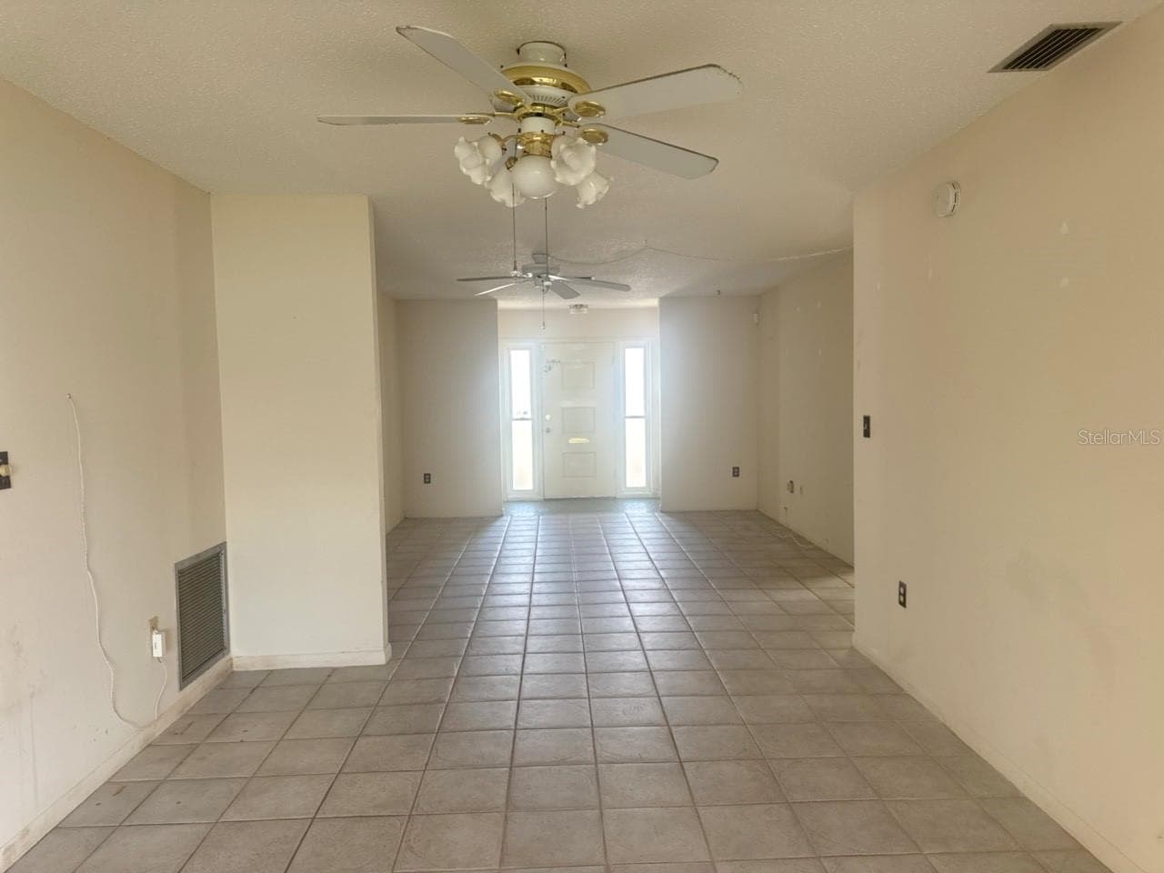 Villa at 5460 LEMON TREE LN N, PINELLAS PARK, photo 7 of 11