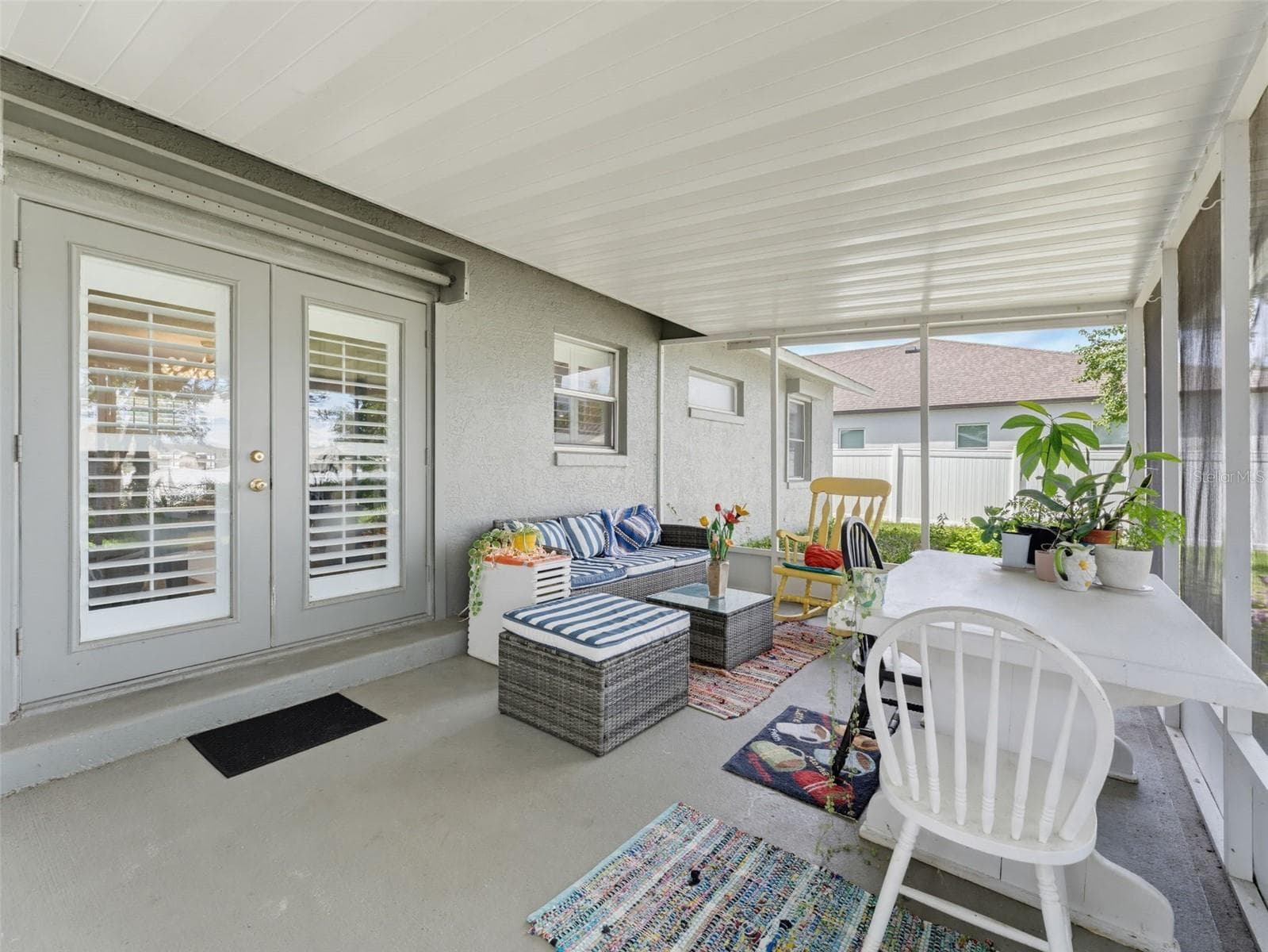 GREAT SCREENED IN PATIO - 11113 NORVELL RD, SPRING HILL