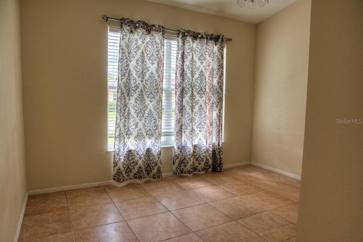 Bonus Room - 4219 2ND AVE E, BRADENTON