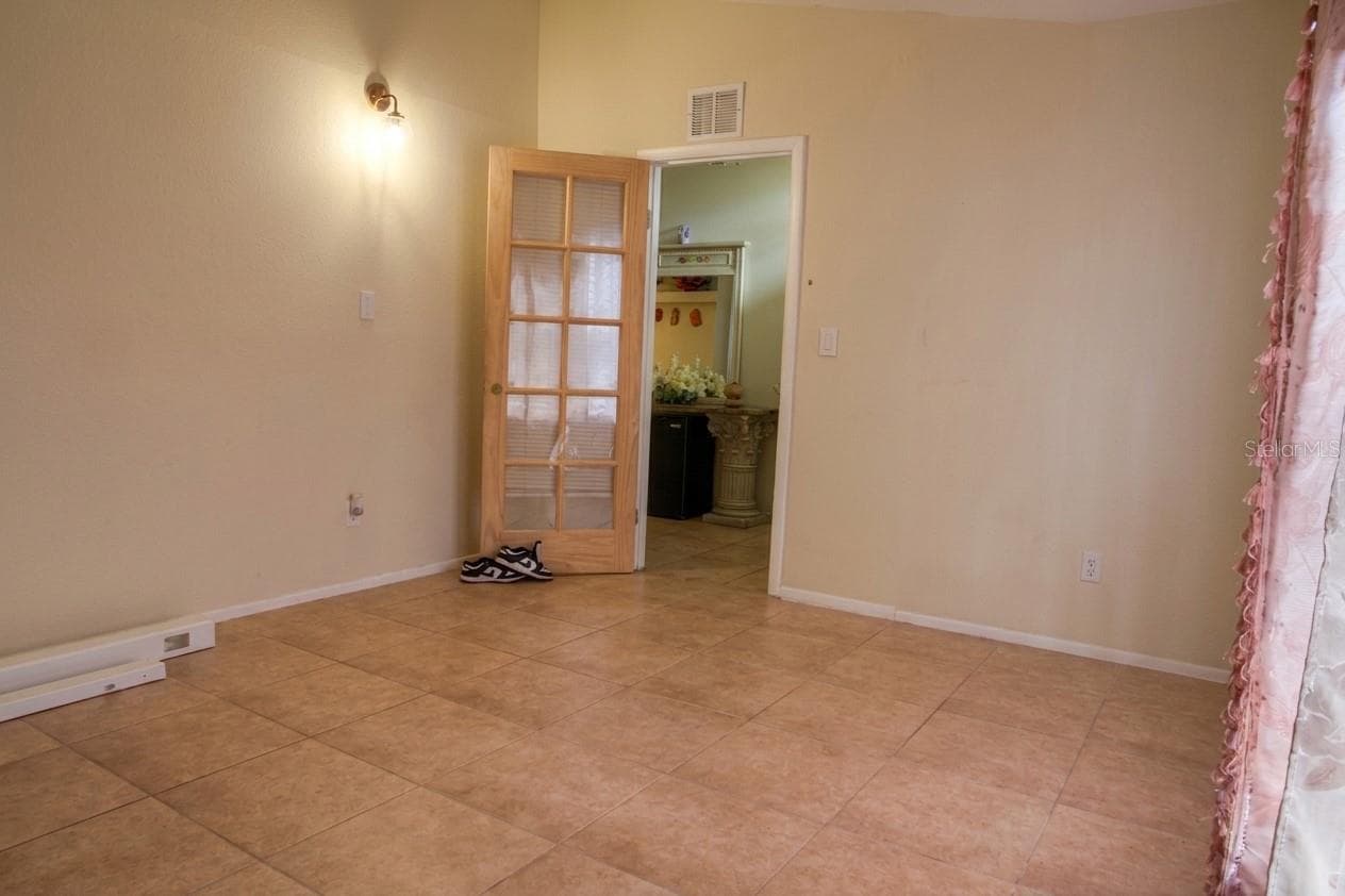 Office 1 - 4219 2ND AVE E, BRADENTON